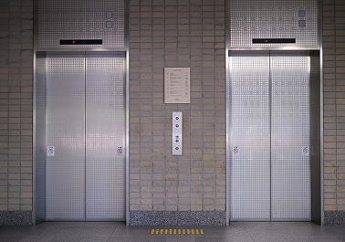 エレベーター付近